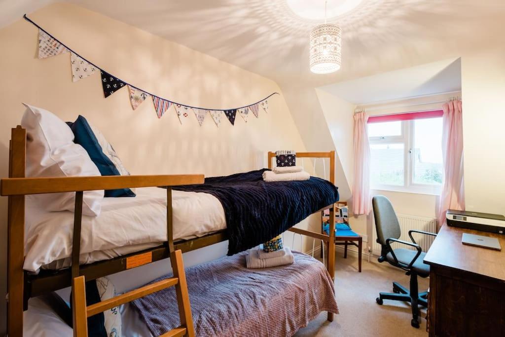 Spacious Home, Minutes Fom The Beach, Free Parking, Large Garden Area, Pets Welcome! Whitstable Exterior foto